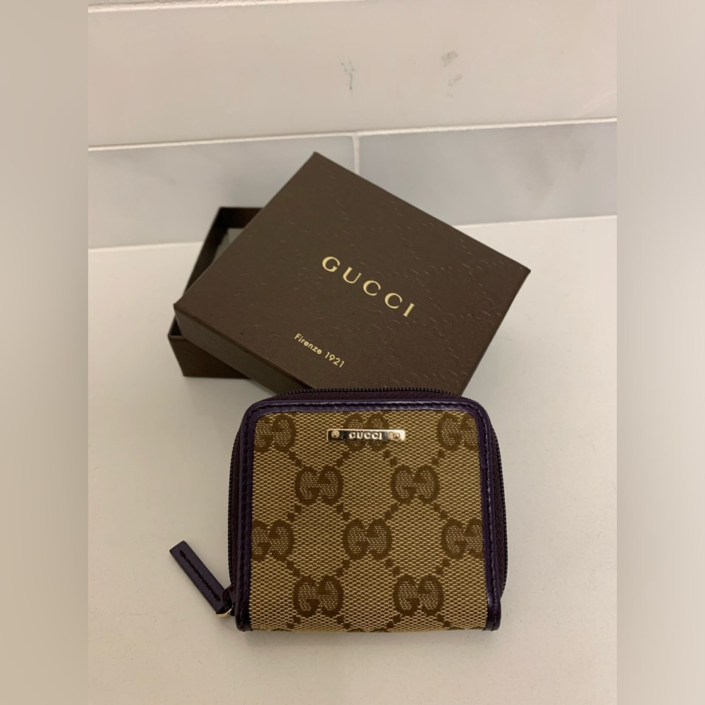 Gucci Small Zip Purse